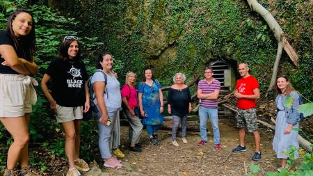 Skupinska fotografija udeležencev mednarodnega dogodka na Madžarskem